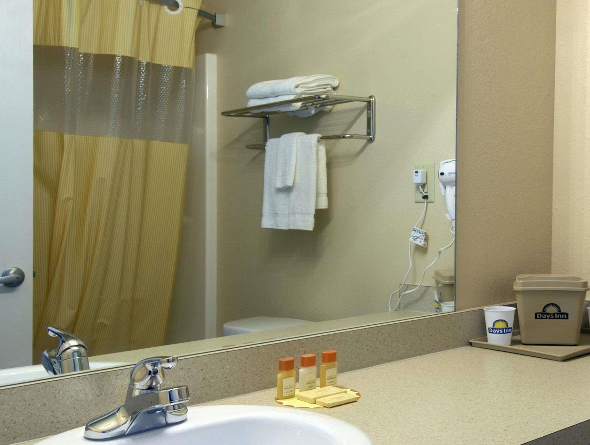 Days Inn Of Centre Ngoại thất bức ảnh